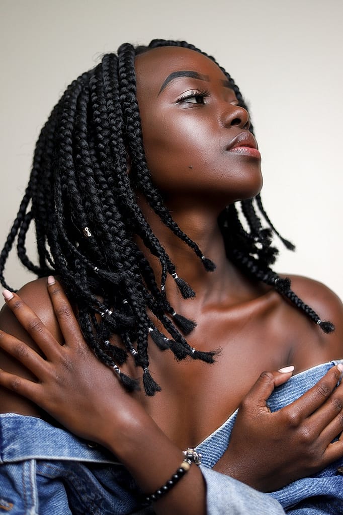 The Evolution of African Women's Colorful Makeup
